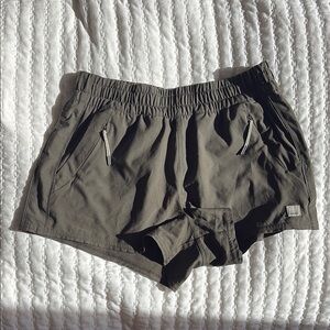 Vuori Green Athletic Shorts Lightweight Elastic Waist